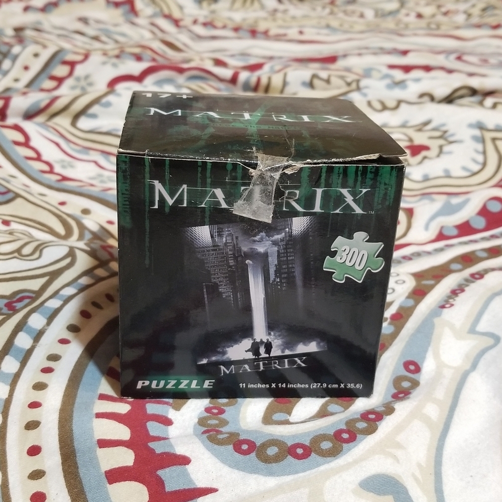 Loot Crate The Matrix Jigsaw Puzzle 300 Pieces New in Box **CLEARANCE**